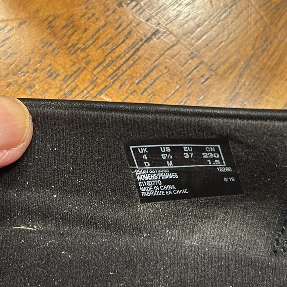 EUC women’s Clarks Collection black bubble loafer shoes. Size 6.5 - Picture 7 of 7